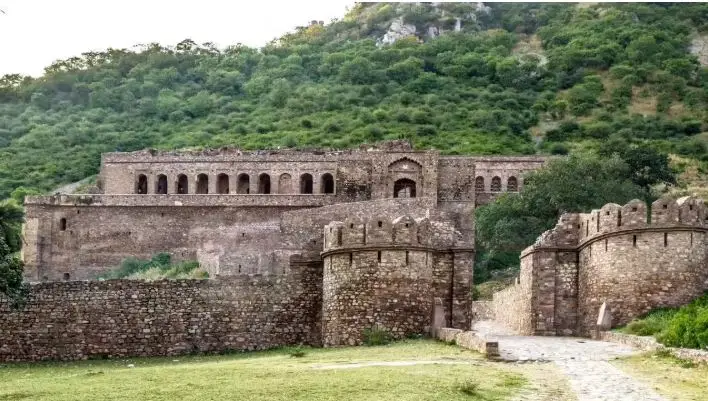 Bhangarh fort